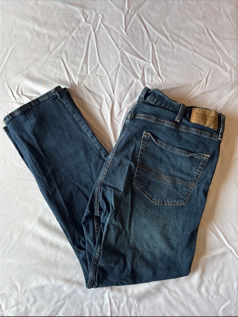 Signature Men Slim Straight Jeans in Dark Indigo